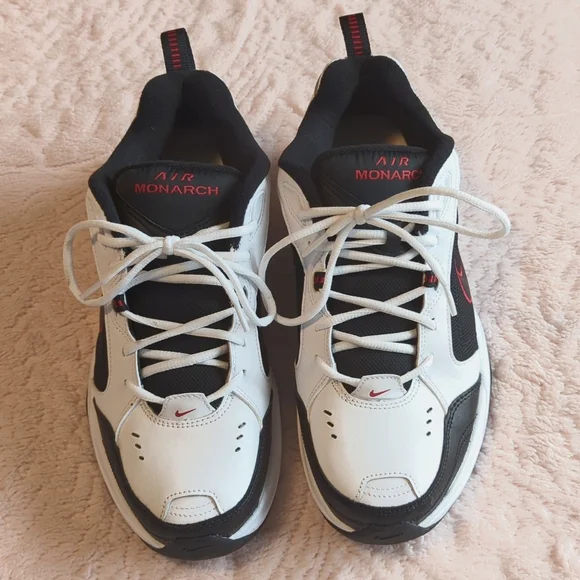 EUC Men's Nike Air Monarch Size 11.5 - Picture 3 of 11